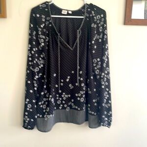 Gap black floral a line blouse XXL